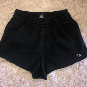CHAMPION black sweat shorts. Size M